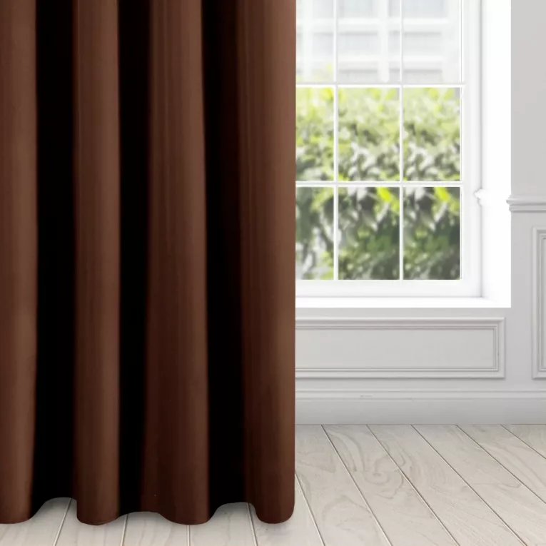 Zasłona ciemnobrązowa z matowej gładkiej tkaniny 140x250 cm przelotka RITA