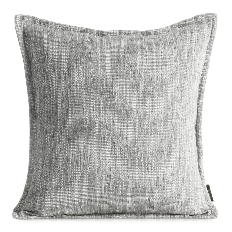 Poszewka z miękkiej szenilowej tkaniny  z ozdobną listwą