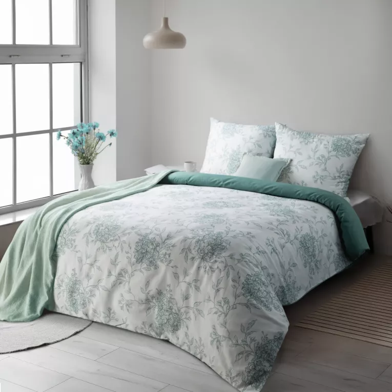 Pościel 220x200 cm komplet 3 częściowy satyna bawełniana kolor biały, jasno miętowy z motywem kwiatów hortensji SPRING 85