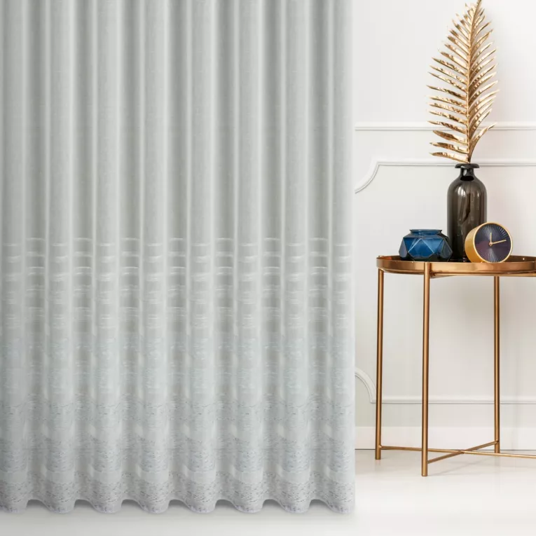 Firana szyta na taśmie 5 cm naturalno kremowa zdobiona poziomymi pasami o naturalnym splocie