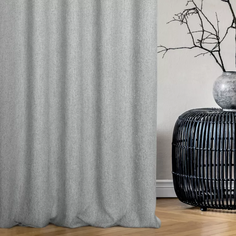 Zasłona szyta na taśmie 5 cm szara z tkaniny typu bukla z efektem melanżu
