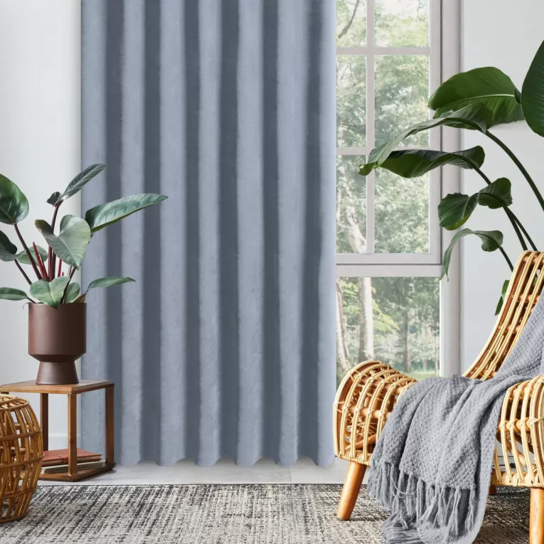 Zasłona niebieska z tkaniny welurowej 140x240 cm taśma - Dora