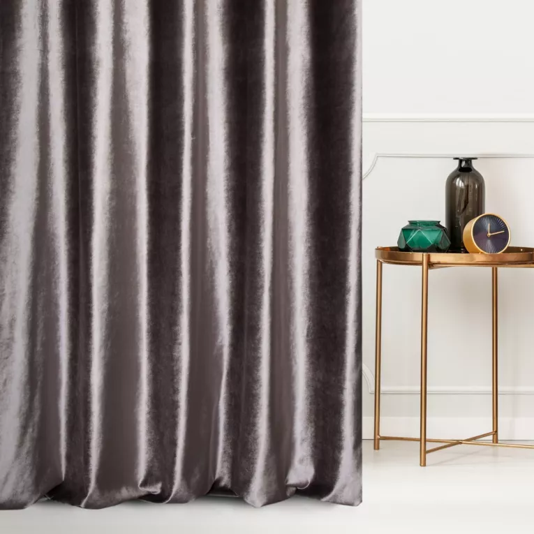 Zasłona szyta na taśmie 5 cm stalowa z miękkiej welwetowej tkaniny z połyskiem