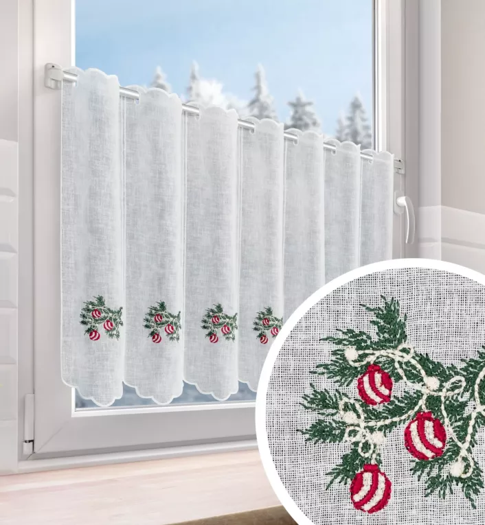 Tkanina firanowa zazdrostka z etaminy zdobiona świątecznym haftem