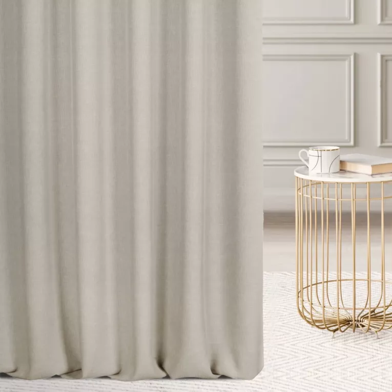 Zasłona szyta na taśmie fala ciemnobeżowa z gładkiej, przyjemnej w dotyku tkaniny z efektem melanżu