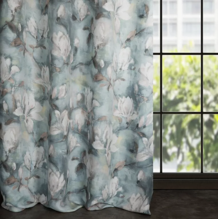 Zasłona stalowo, kremowa z motywem malowanych magnolii 140x270 cm taśma - GRACJA