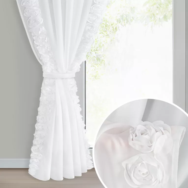 Firana biała z szyfonu zdobiona na brzegach pasem 3D róż z troczkiem w zestawie 140x270 cm taśma - ROSES Eva Minge