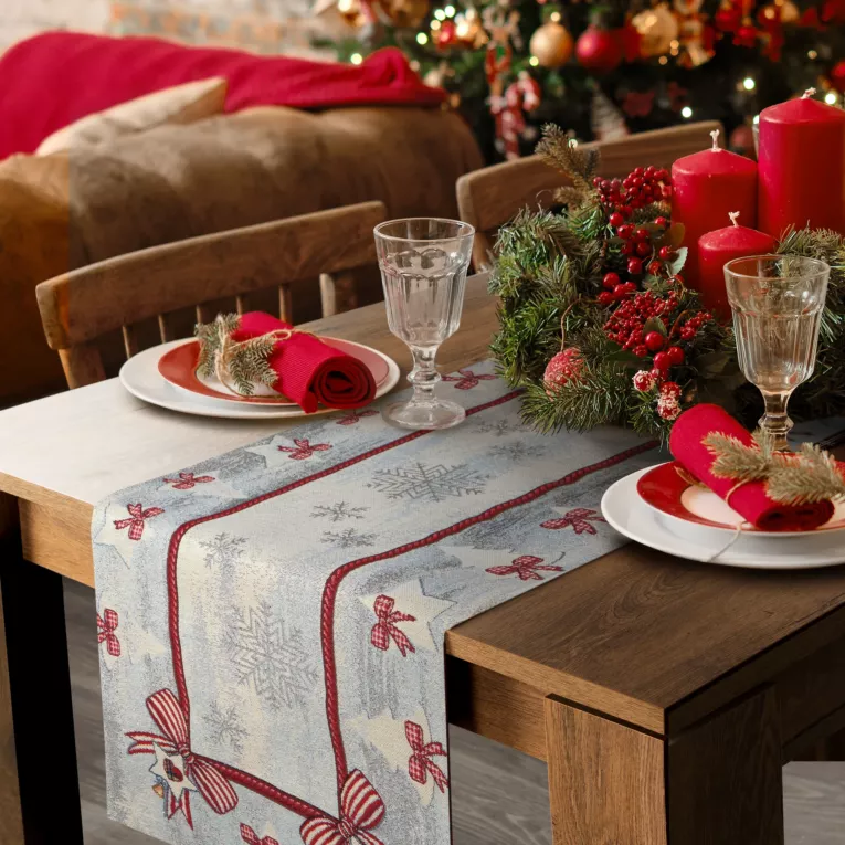 Bieżnik na stół popielato, srebrny 40x100 cm gobelinowy z mieszanki włókien zdobiony wzorem świątecznym