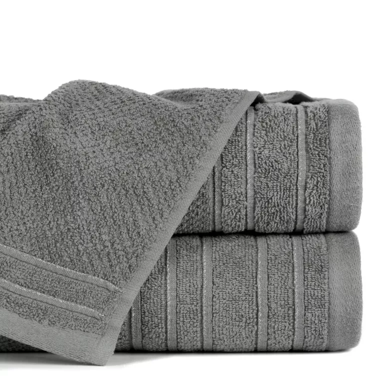 Ręcznik z welurową bordiurą przetykaną błyszczącą nicią