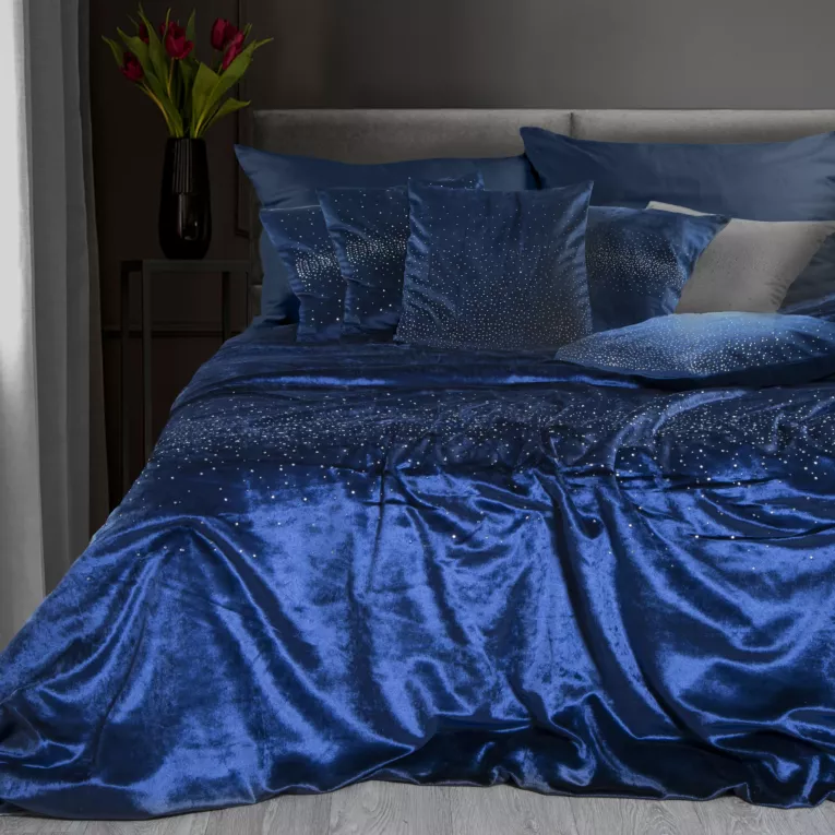 REINA LINE Welwetowa narzuta KASANDRA z cyrkoniami