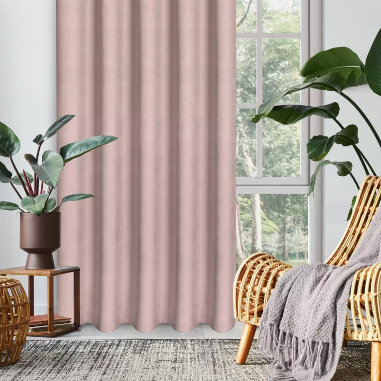 Zasłona różowa z tkaniny welurowej 120x280 cm tunel Dora