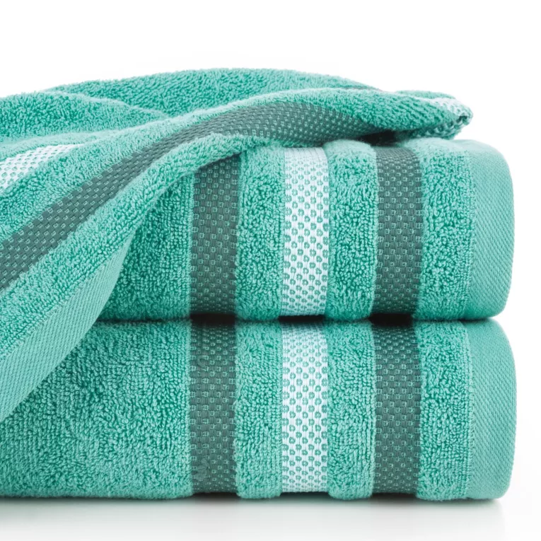 Ręcznik kąpielowy 50x90 cm bawełniany kolor miętowy z bordiurą w pasy 500 g/m2 GRACJA