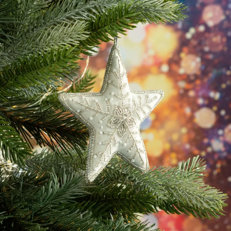 Ozdoba na choinkę GWIAZDA zdobiona koralikami