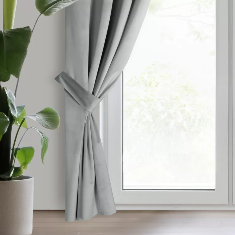 Zasłona welwetowa jasnoszara, troczek w zestawie 140x270 cm przelotka - ANTARA