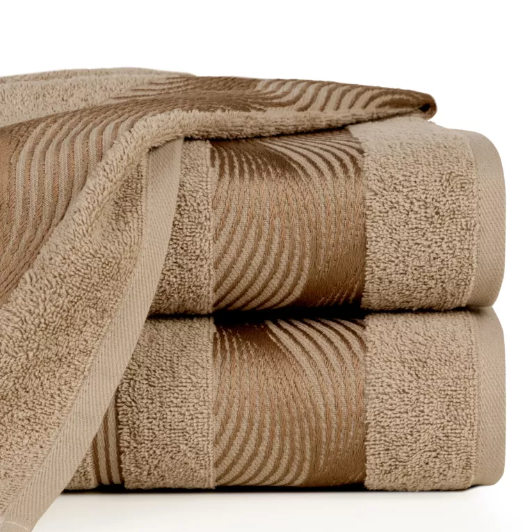 EUROFIRANY CLASSIC Ręcznik SYLWIA 2 z żakardową bordiurą z falującym wzorem