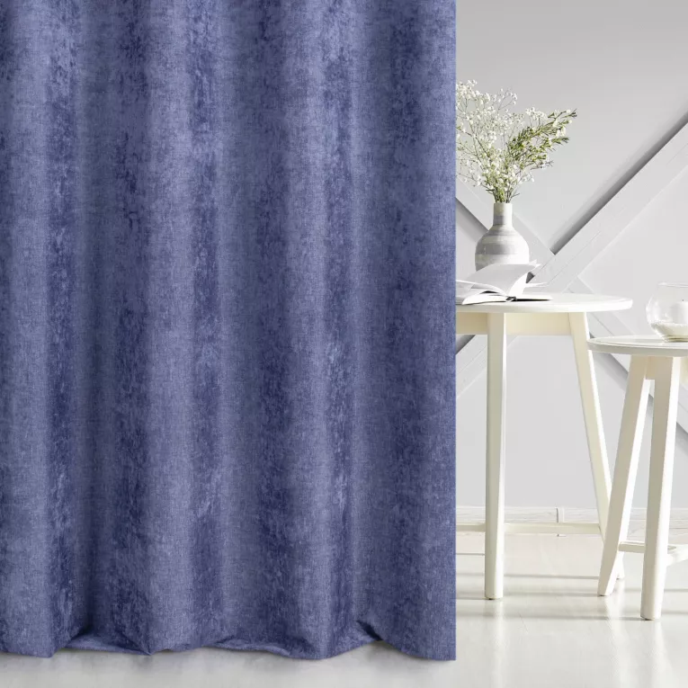 Zasłona szyta na taśmie 5 cm BRIANNA granatowa miękka szenilowa o wyraźnym splocie i lekkim połysku