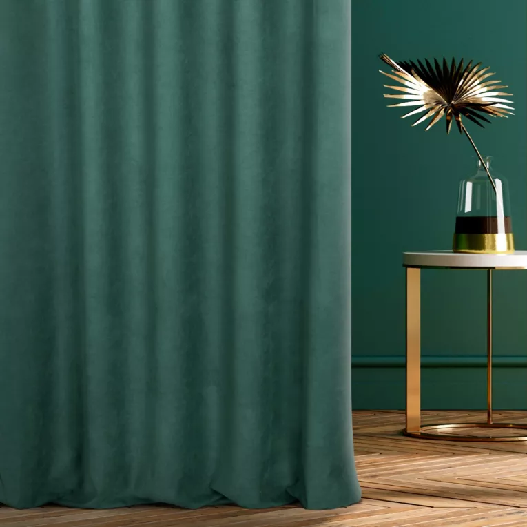 Zasłona szyta na taśmie 5 cm turkusowa z miękkiej tkaniny o welurowej strukturze