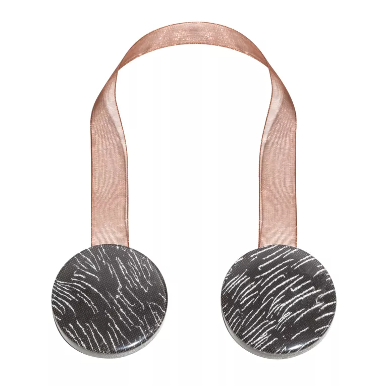 Upinacz dekoracyjny do firan i zasłon z magnesem