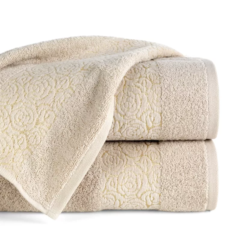 Ręcznik kąpielowy 50x90 cm bawełniany kolor beżowy zdobiony wytłaczanym motywem róż z dodatkiem błyszczącej nici IRIS