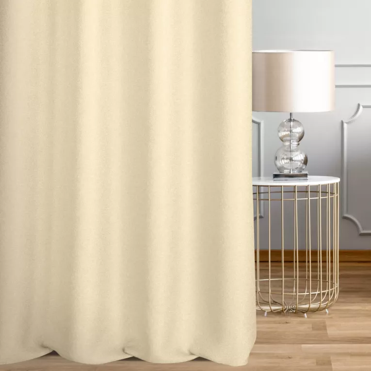 Zasłona szyta na taśmie 5 cm kremowa z tkaniny o naturalnym splocie w stylu eko