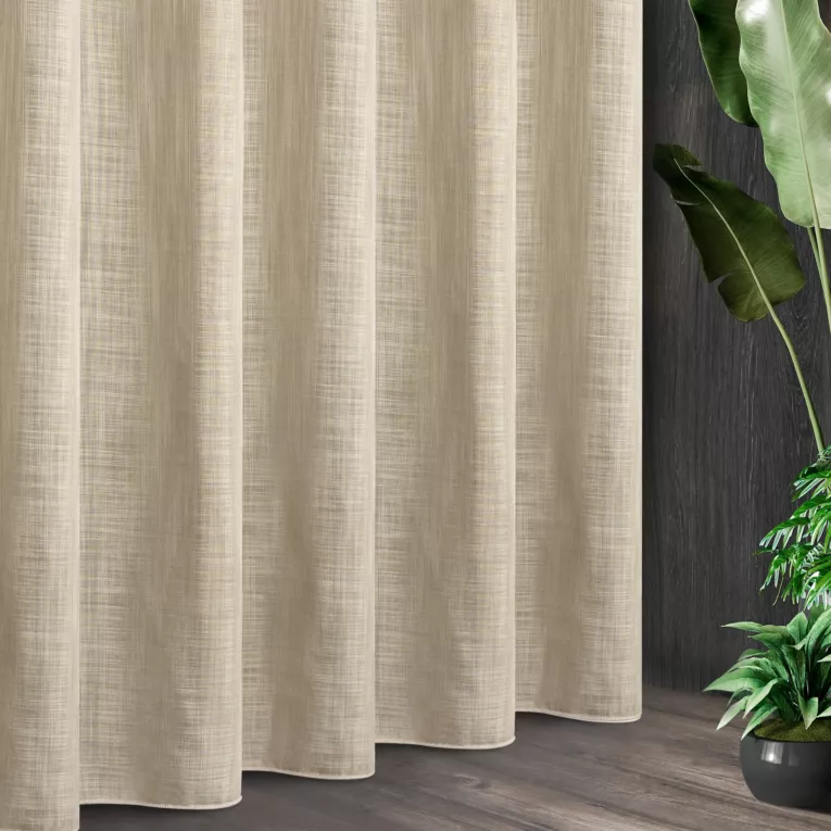 Tkanina firanowa gładka matowa etamina  o gęstym splocie wykończona szwem obciążającym