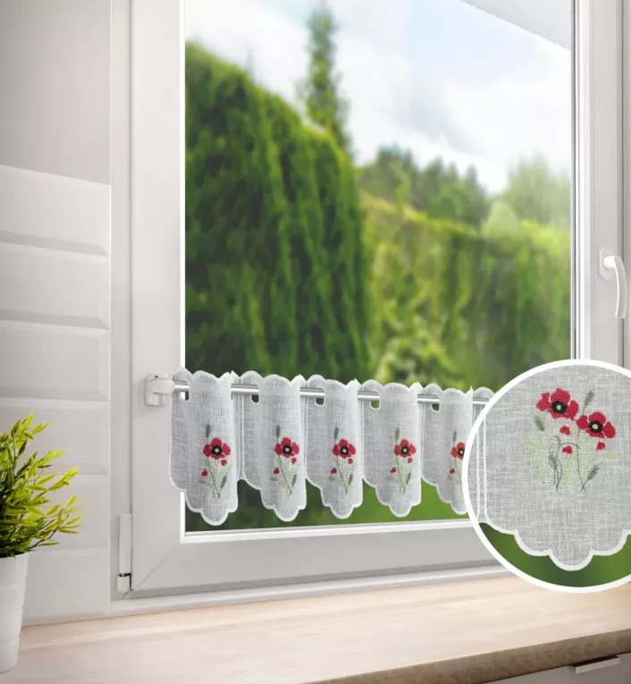 Tkanina firanowa zazdrostka z haftowanym wzorem