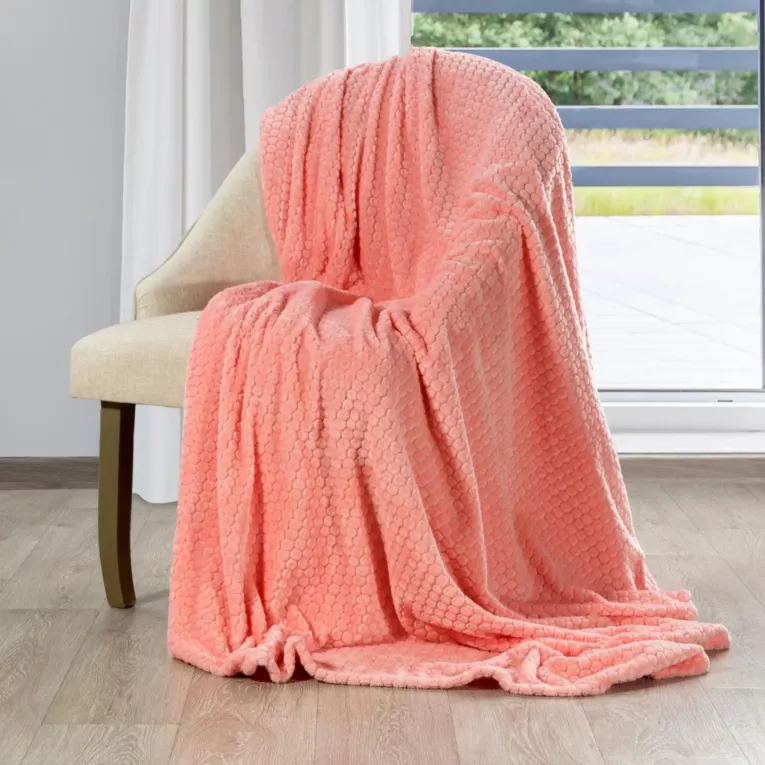 EUROFIRANY PREMIUM Miękki koc z wytłaczanym wzorem z efektem 3D