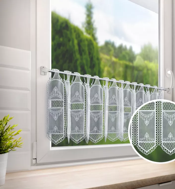 Tkanina firanowa zazdrostka z haftem i ażurem