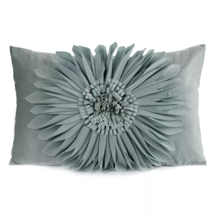 Poszewka na poduszkę 30 x 50 cm z welwetu kolor miętowy zdobiona dużym kwiatem 3D FLORES 3