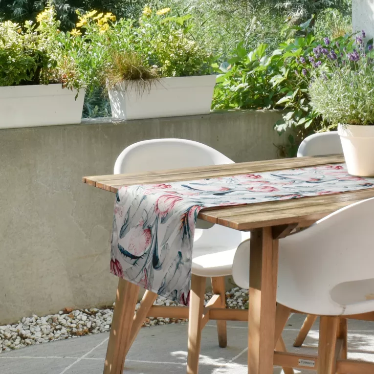 Bieżnik na stół biało, niebieski 40x180 cm wodoodporny GARDEN na taras oraz balkon