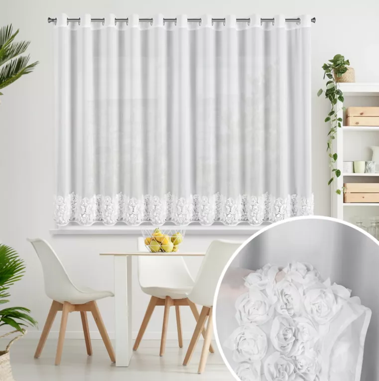 Firana biała z szyfonu zdobiona aplikacją 3D w róże 400x160 cm przelotka - ROSES - Eva Minge