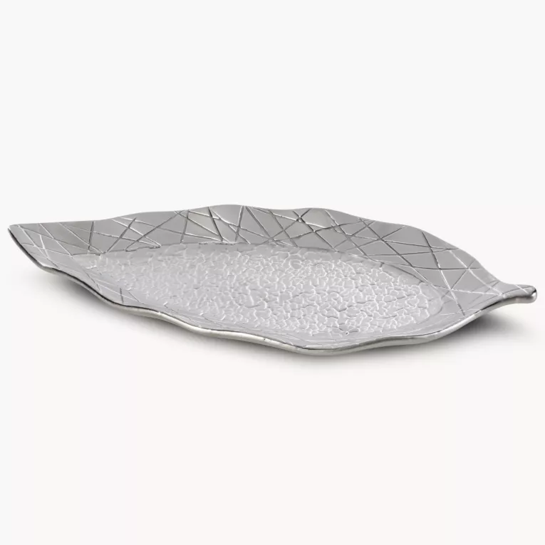 Patera ceramiczna ALIRA łącząca strukturalną powierzchnie z lśniącym wzorem