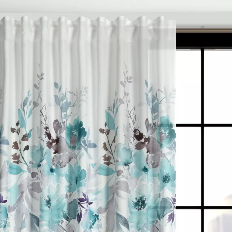 Zasłona SENDI z lekkiej mikrofibry z motywem malowanych pędzlem kwiatów