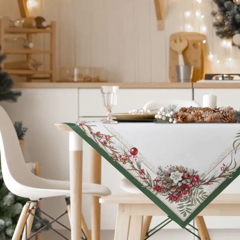 Świąteczny obrus kolor zielono, czerwony 100x100 cm szenilowy tkany motywem świątecznym