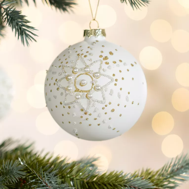 Szklana bombka choinkowa ręcznie zdobiona błyszczącym wzorem