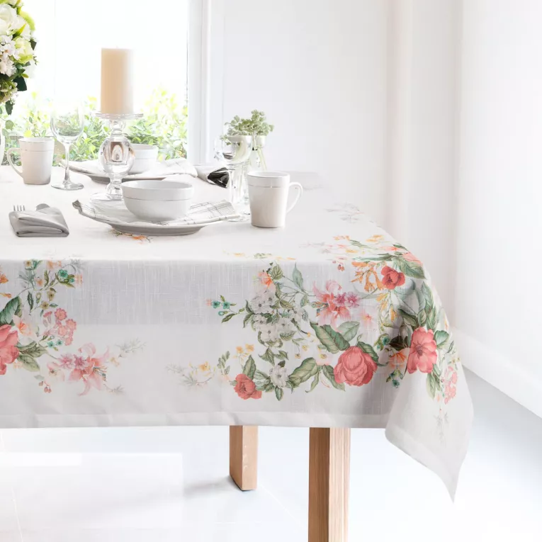 Obrus naturalno, różowy 140x180 cm SUMMER 12 zdobiony nadrukiem letnich kwiatów