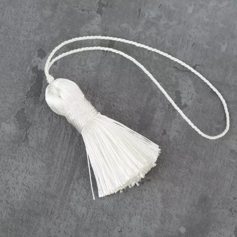 Dekoracyjny sznur do upięć z chwostem biały
