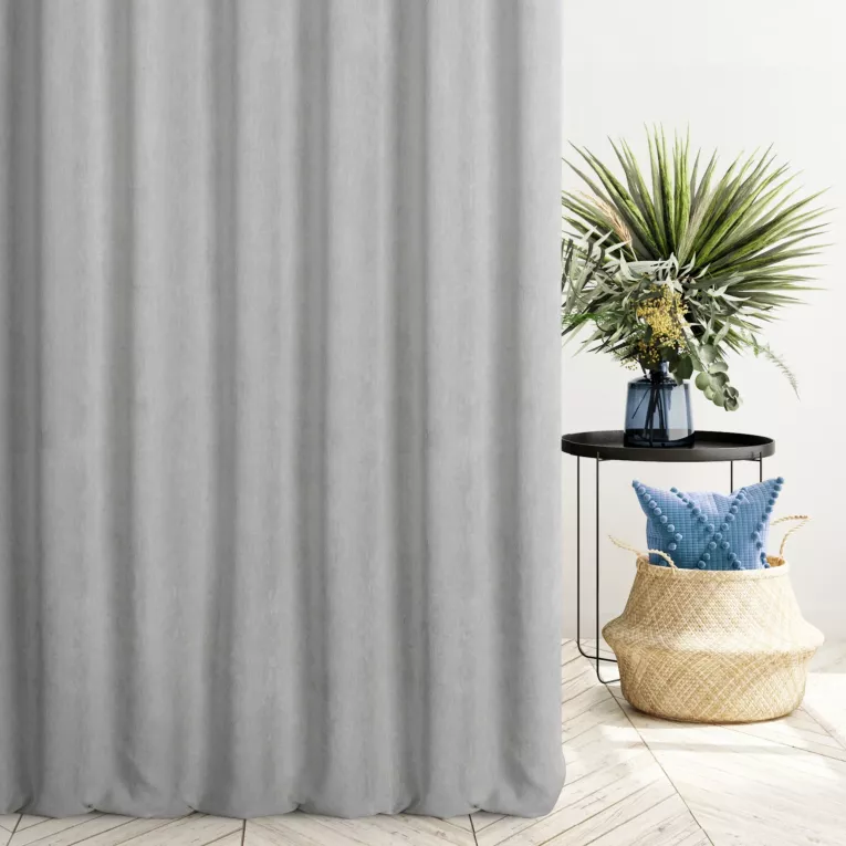 Zasłona szyta na taśmie 5 cm popielata z miękkiej matowej tkaniny szenilowej o naturalnym splocie