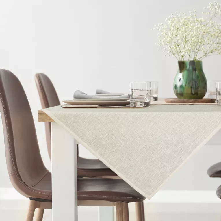 Bieżnik na stół kremowy 85x85 cm INES 12 z przetykaną błyszczącą nicią