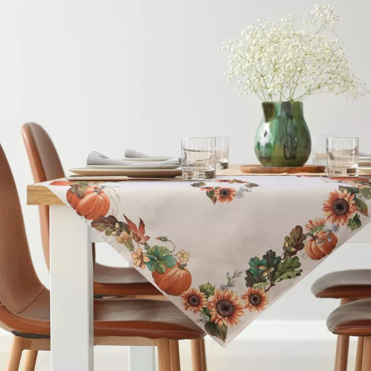 Obrus naturalno, pomarańczowy 100x100 cm gobelinowy zdobiony motywem słoneczników i dyń