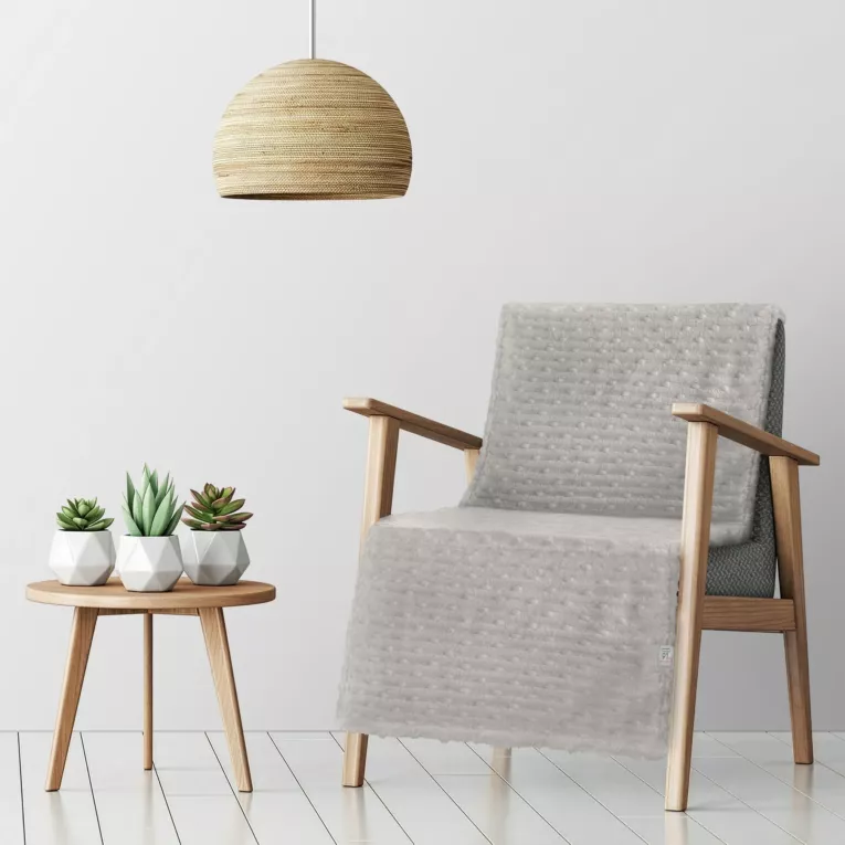 Narzuta na fotel 70x160 cm srebrna z wytłaczanym wzorem pasów LISA Design 91