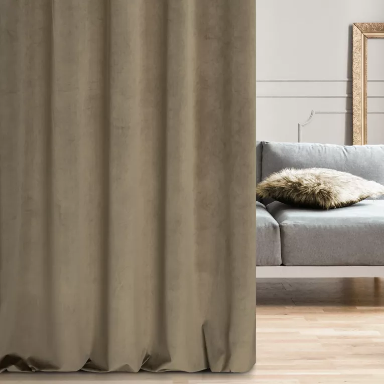 Zasłona szyta na flexach ENYA jasnobrązowa z miękkiej półmatowej tkaniny welwetowej
