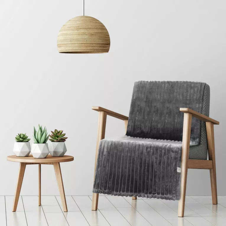 Narzuta na fotel - koc 70x160 cm stalowa z wytłaczanym wzorem i efektem 3D SOFT Design 91