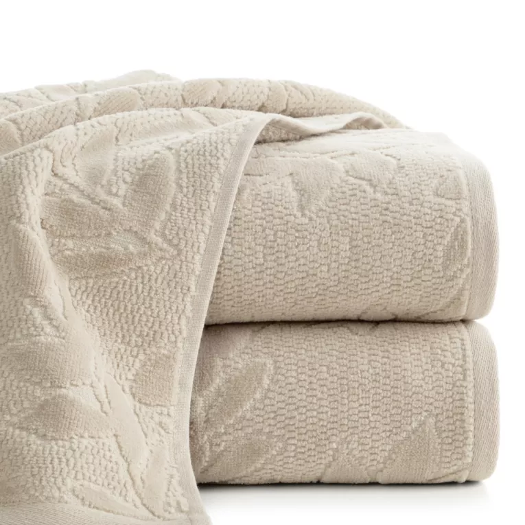 Ręcznik kąpielowy 50x90 cm bawełniany kolor beżowy z wytłaczanym wzorem roślinnym 475 g/m2 FLORIA