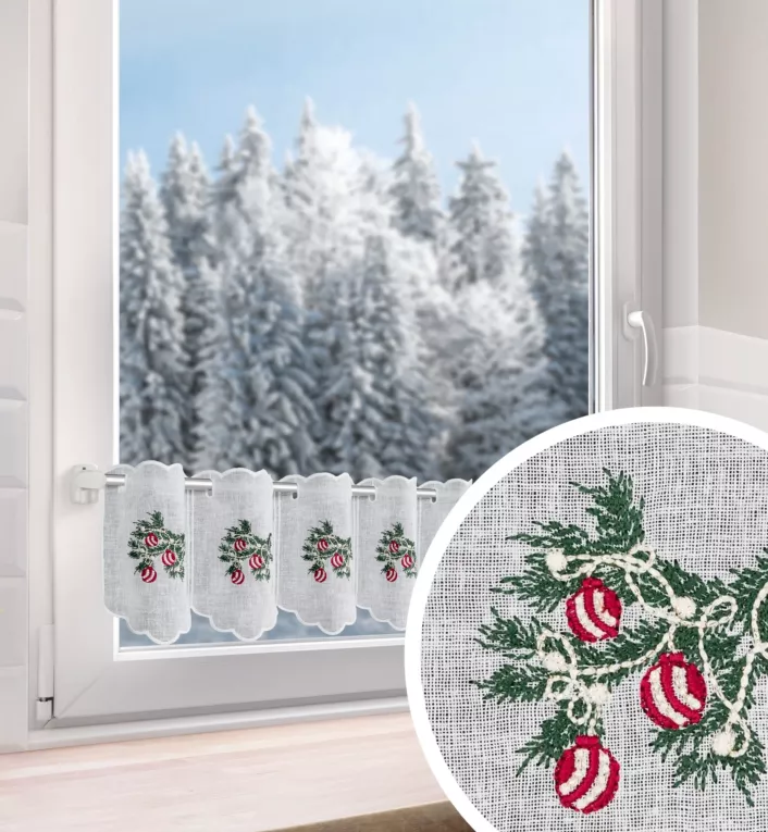 Tkanina firanowa zazdrostka z etaminy zdobiona świątecznym haftem