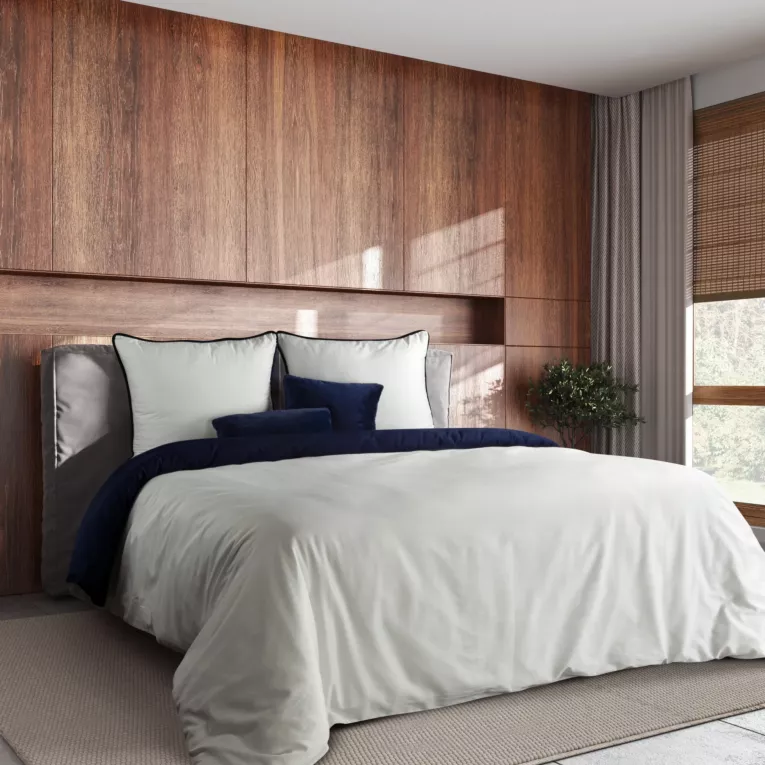 Pościel 140x200 cm z makosatyny bawełnianej kolor biały, ciemnogranatowy dwustronna z sznurem dekoracyjnym na brzegach Eurofirany Premium