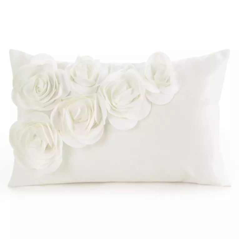 Poszewka na poduszkę 30 x 50 cm z welwetu kolor kremowy zdobiona w róże 3D