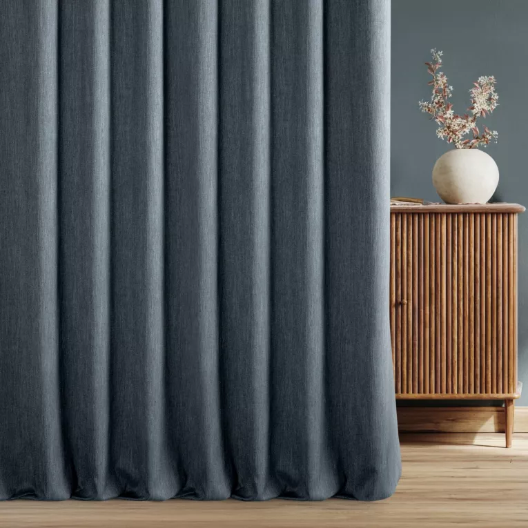Zasłona szyta na taśmie 5 cm ciemnografitowa z tkaniny o naturalnym splocie z efektem melanżu