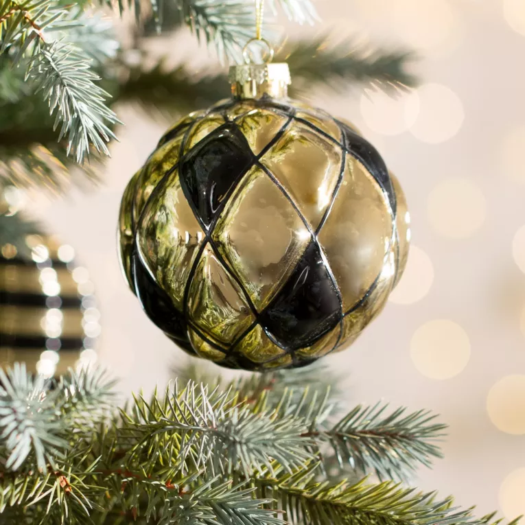 Szklana bombka choinkowa ręcznie zdobiona z wytłaczanym wzorem