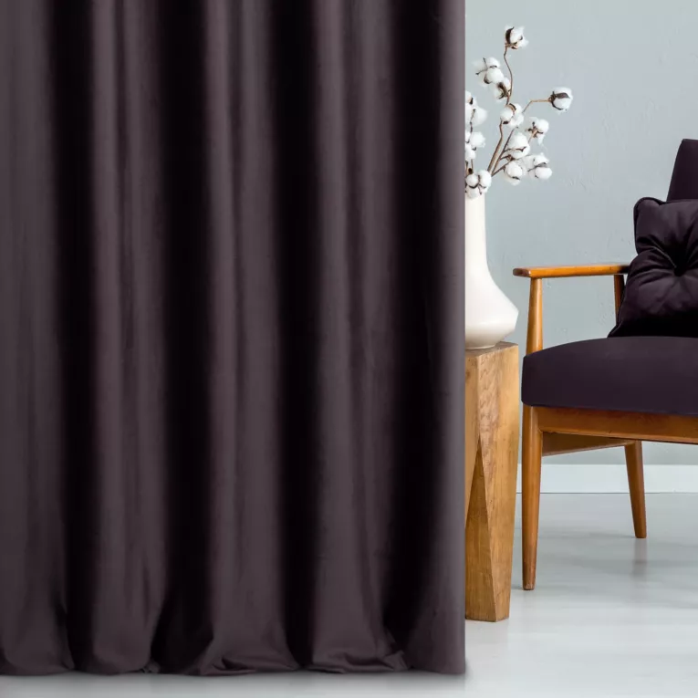 Zasłona szyta na flexach ciemnofioletowa z miękkiej półmatowej tkaniny welwetowej